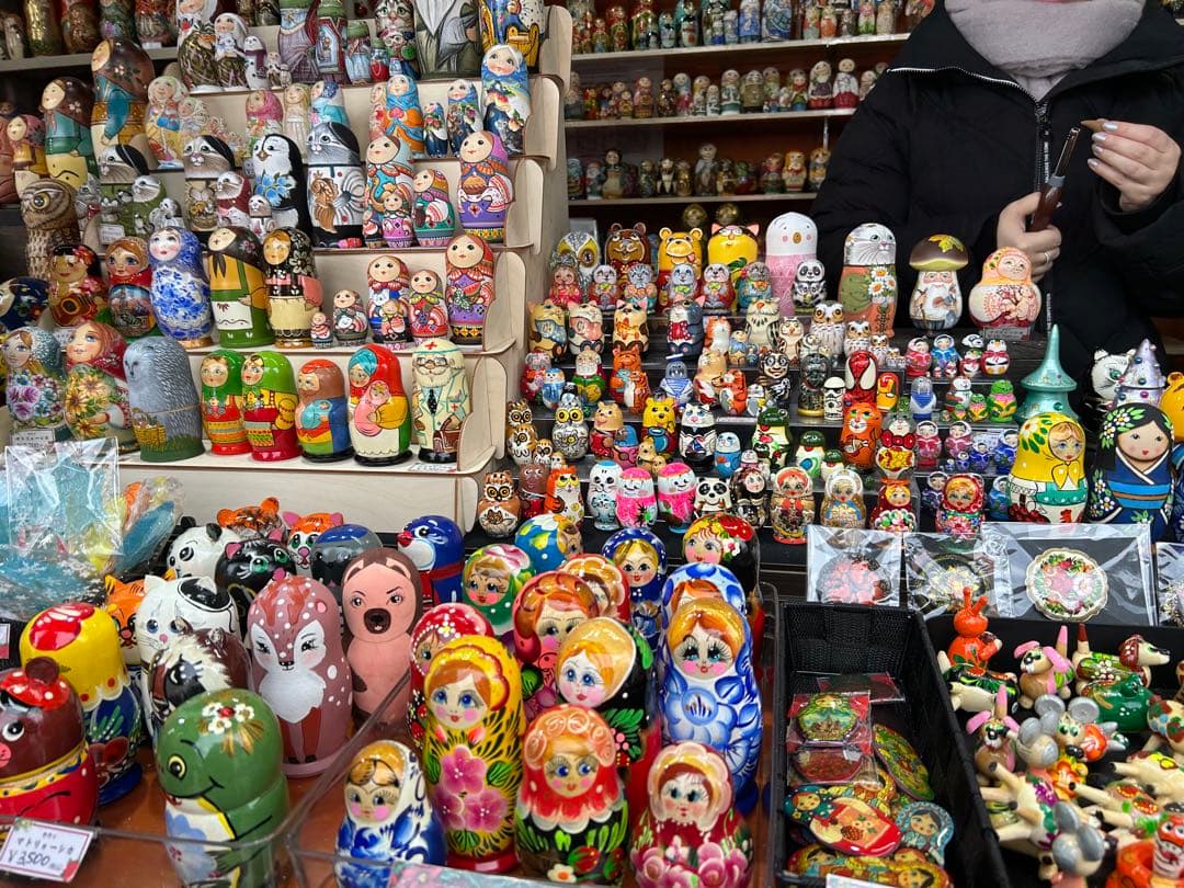 スヴェトラーナ　ニコラエワ　木製マトリョーシカ 5個セット