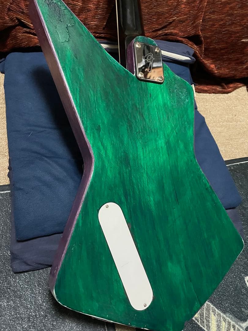 エクスプローラ　エルボーカット　コンポーネント　エレキギター