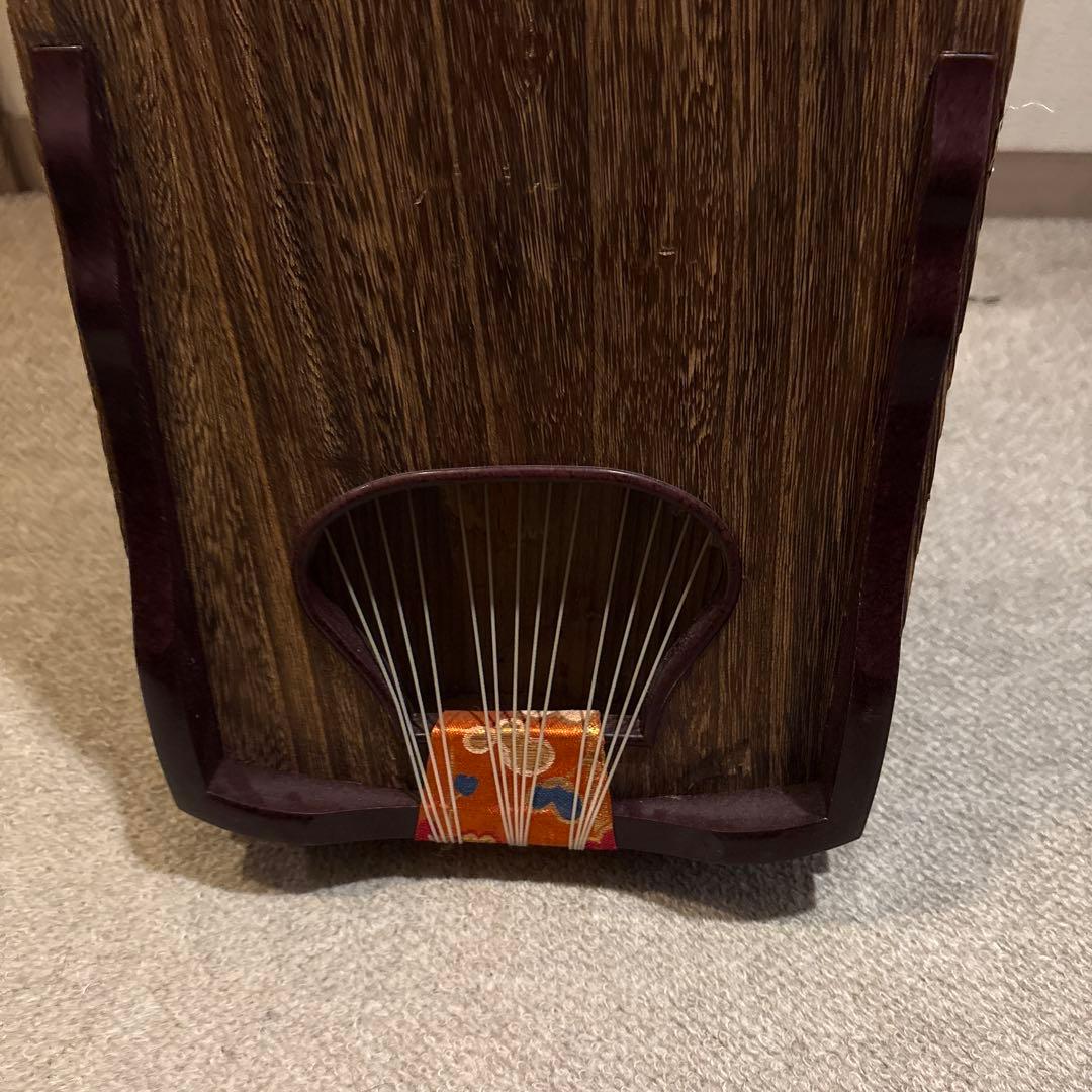 伝統的な木製筝 13弦 和楽器