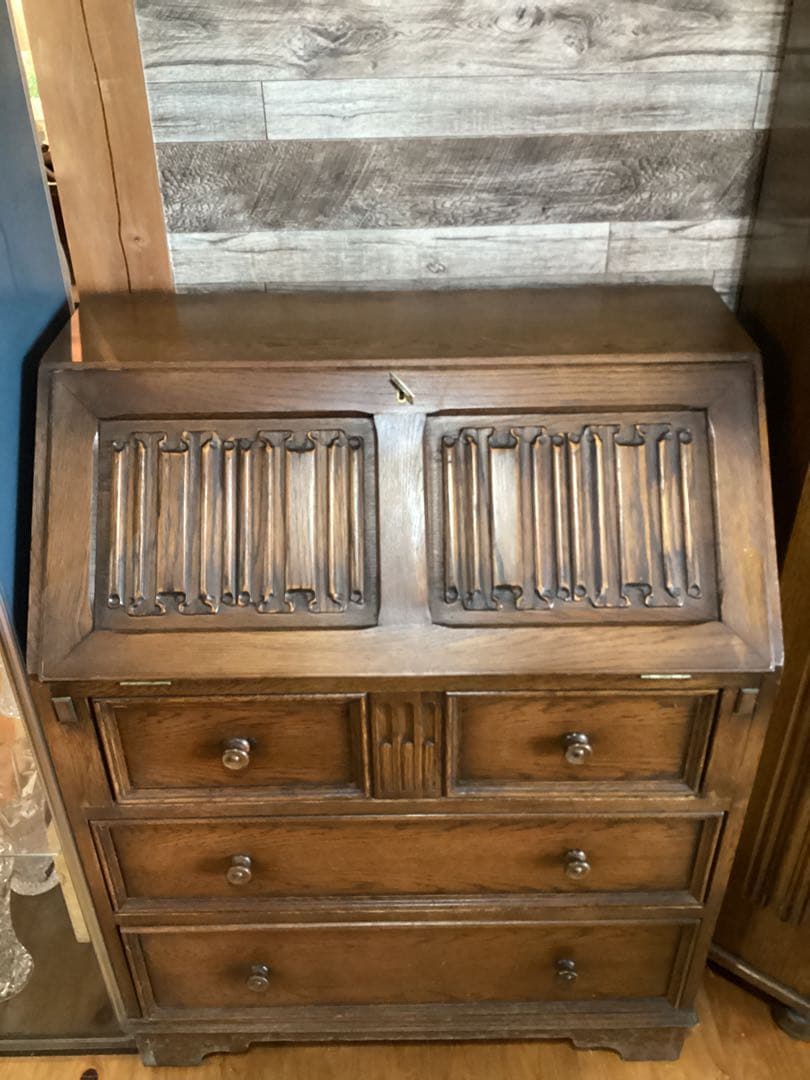 イギリスアンティーク　ライティングビューロー　デスク　キャビネット