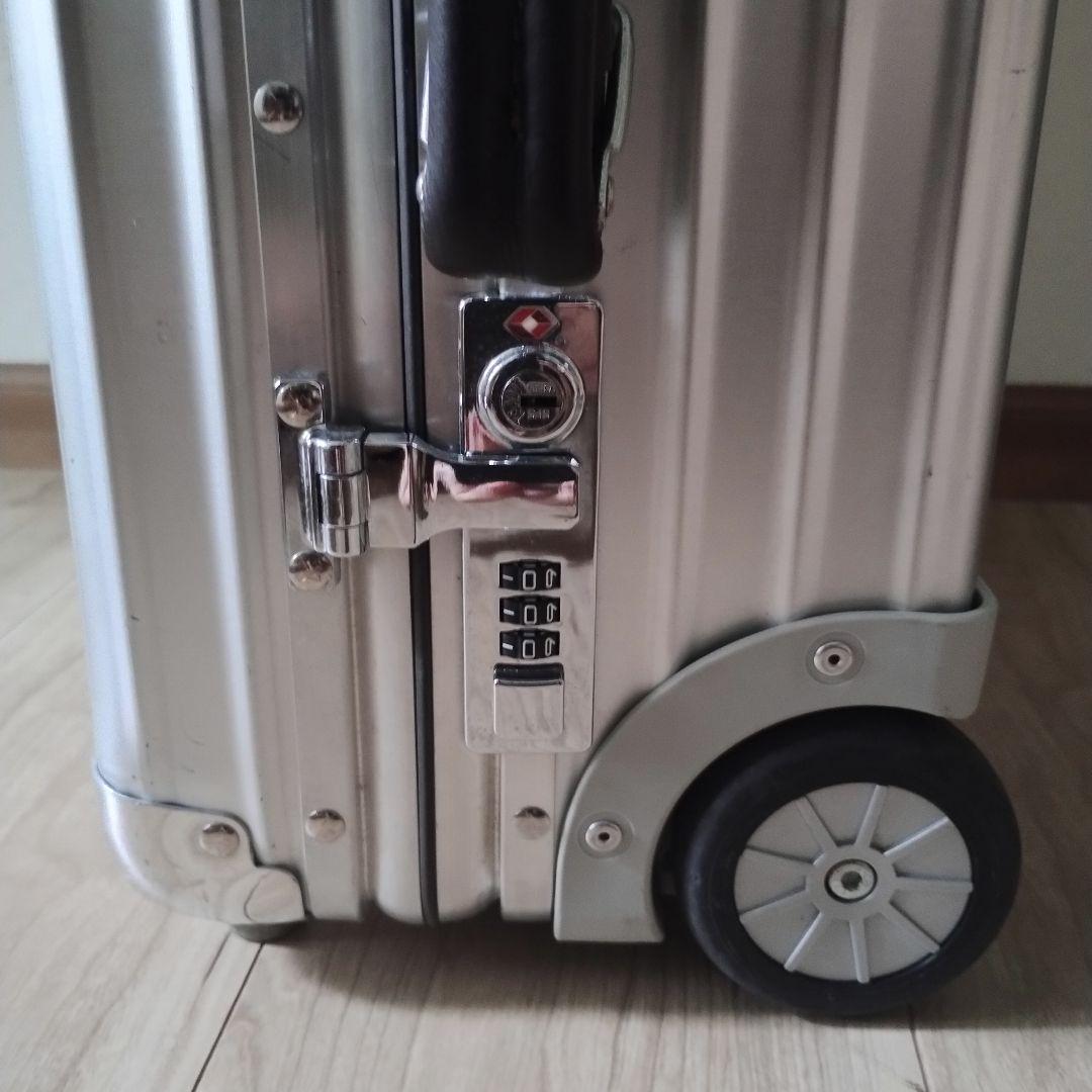 ◎希少★美品★RIMOWAリモワ★クラシックフライト機内持込み2輪TSAキャビン