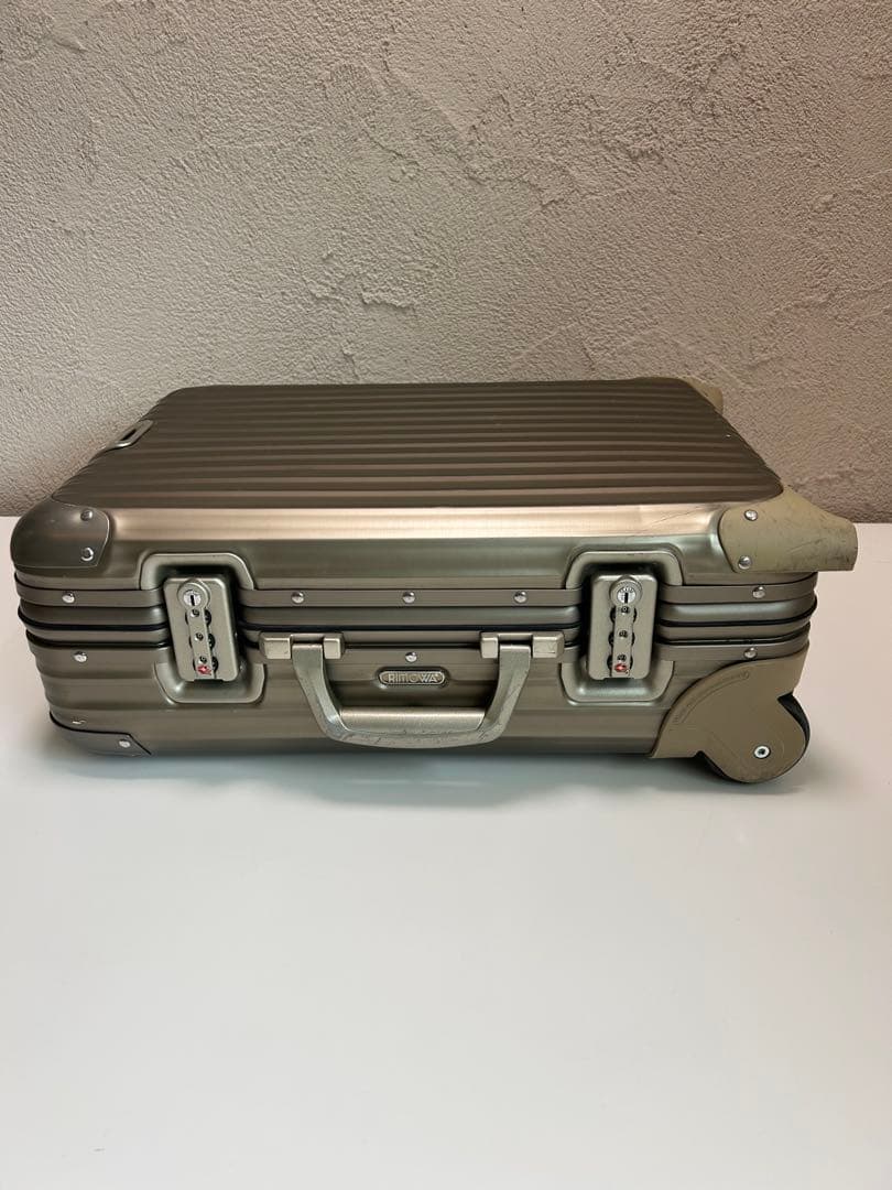 RIMOWA 「Topas Check-in M」チタニウムシャンパンゴールド