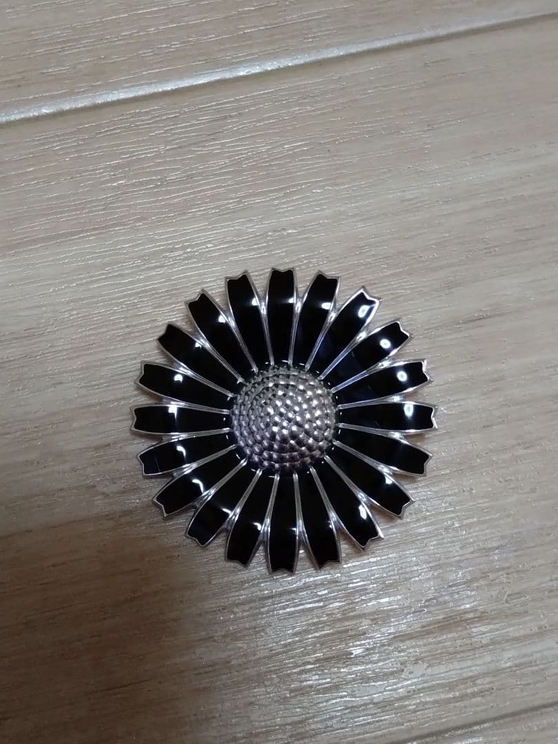   ジョージジェンセン デイジー ブローチ 925S