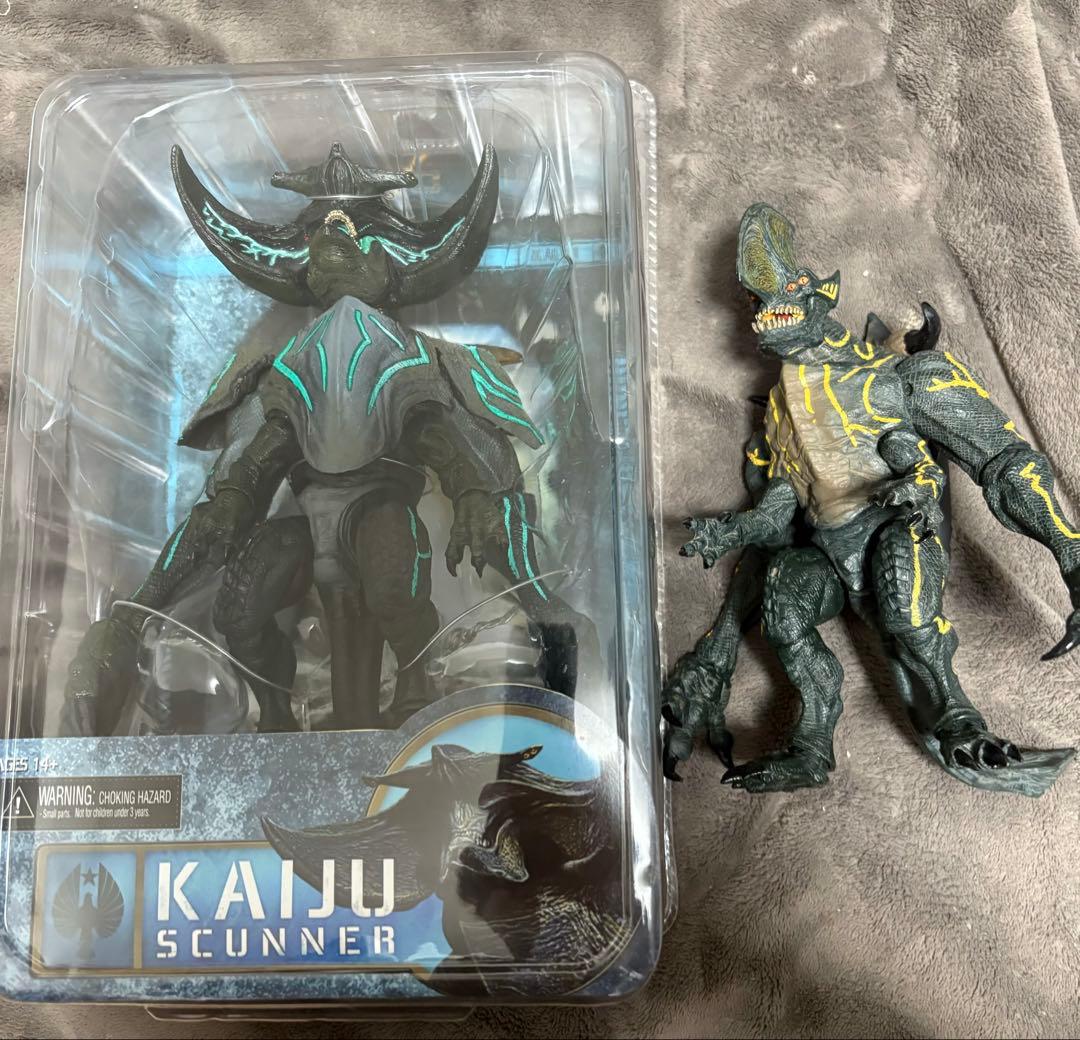 ネカ　パシフィックリム　カイジュウ二体セット　※最終価格