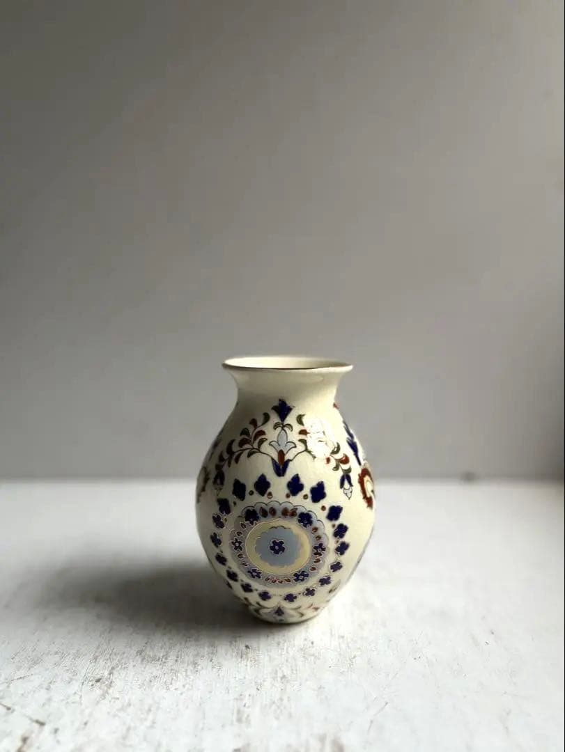 806ヴィンテージ Zsolnay ジョルナイ ハンガリー 美しい花瓶 BASE