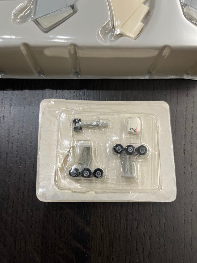 JAL日本航空　B777-300ER 1/200スケール