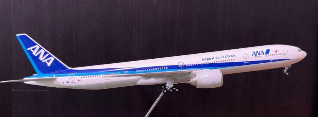 全日空商事　ANA 777-300ER 1/200 完成品