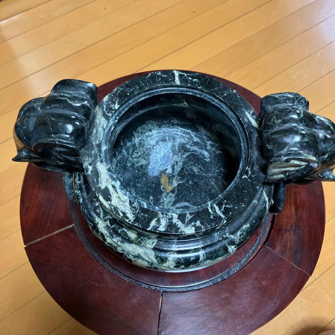 三足香炉　蛇紋石　大きめ獅子 象
