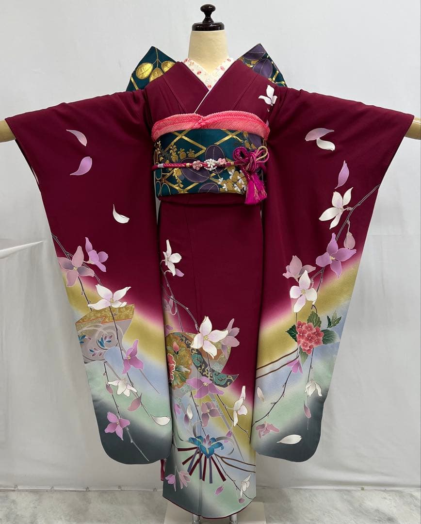 振り袖　フルセット　長襦袢付　赤　金彩加工　パールトーン　刺繍入り　522