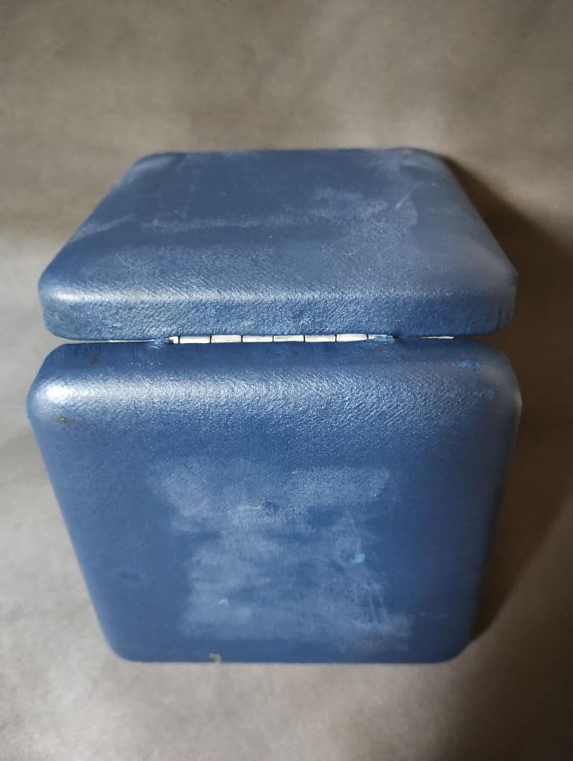 明治百年記念 明治天皇御肖像牌 純銀メダル 箱・ケース付き