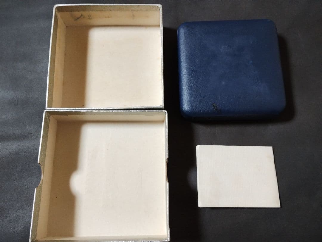 明治百年記念 明治天皇御肖像牌 純銀メダル 箱・ケース付き