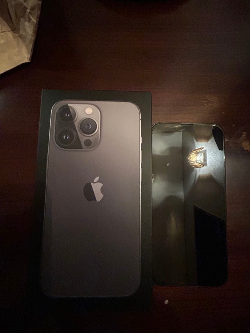 iPhone 13 Pro 256GB ブラック　SIMフリー