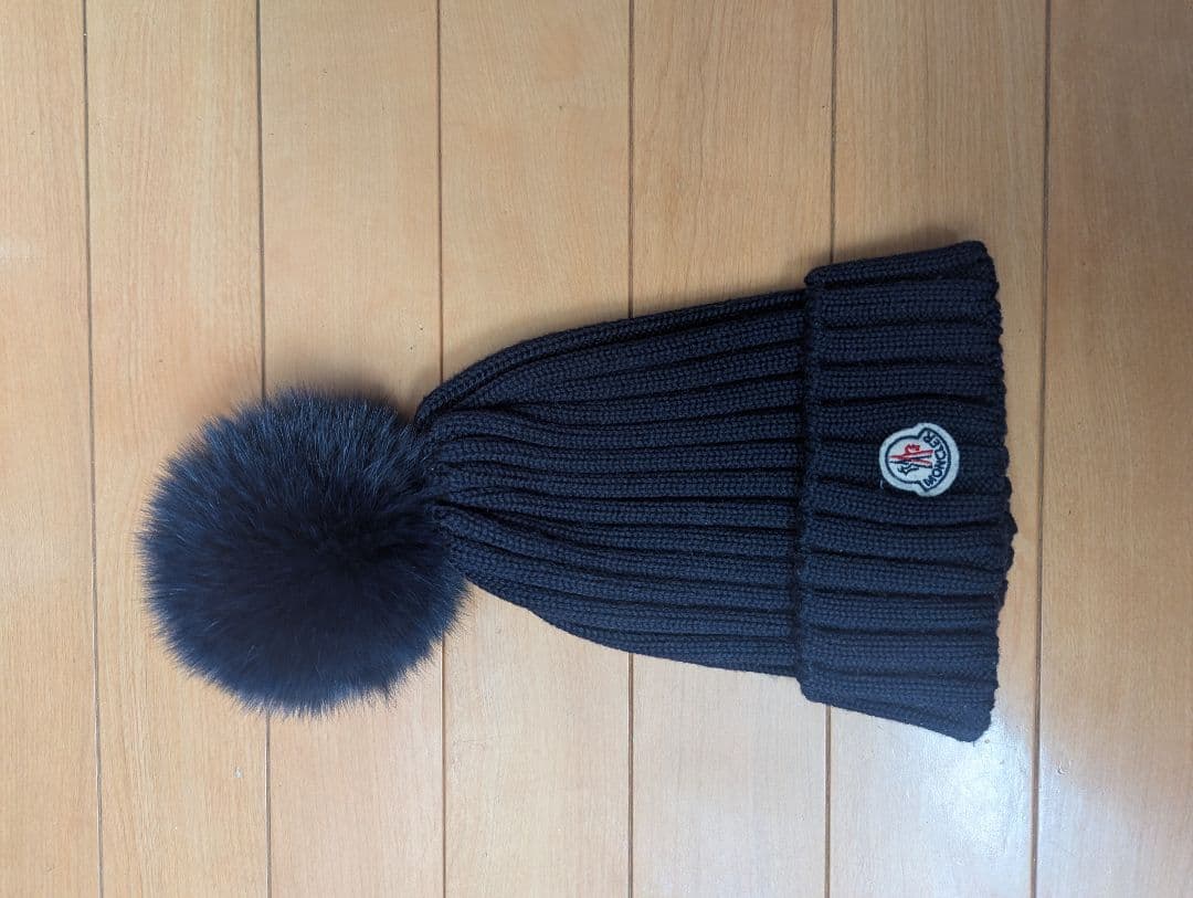 【かおりンゴ】（未使用）MONCLER ネイビー ポンポン付きニット帽