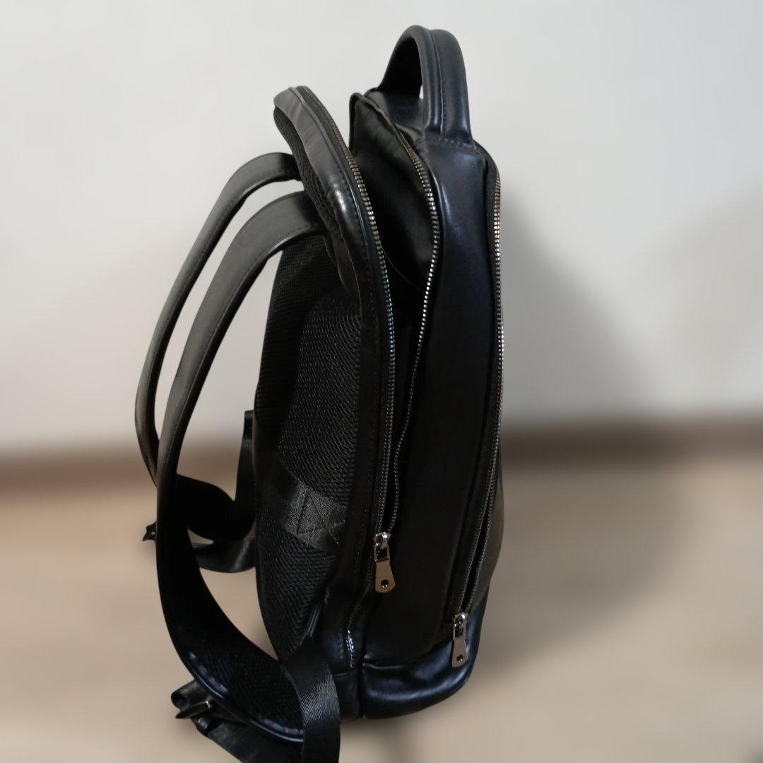 雅皮　本革ビジネスリュック