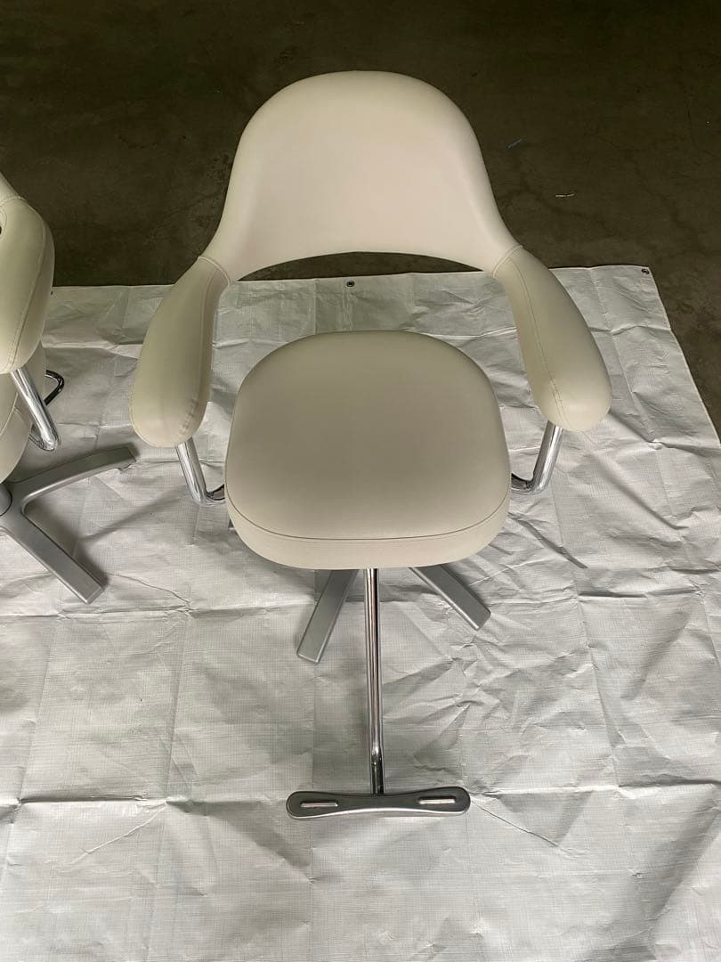 スタイリングチェア　美容室　椅子　セット椅子　カットチェア