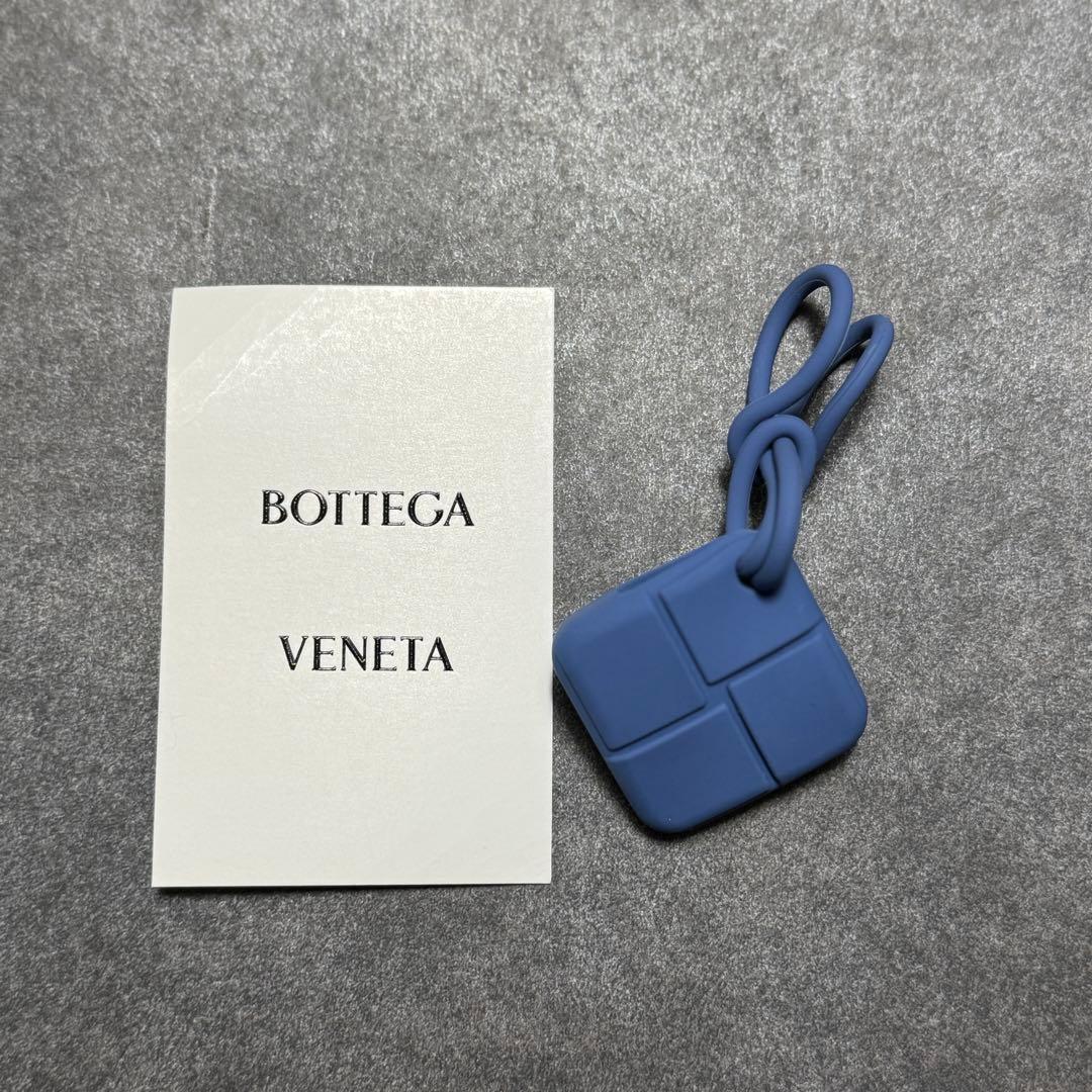 【新品】Bottega veneta ボッテガ airtag ケース ブルー