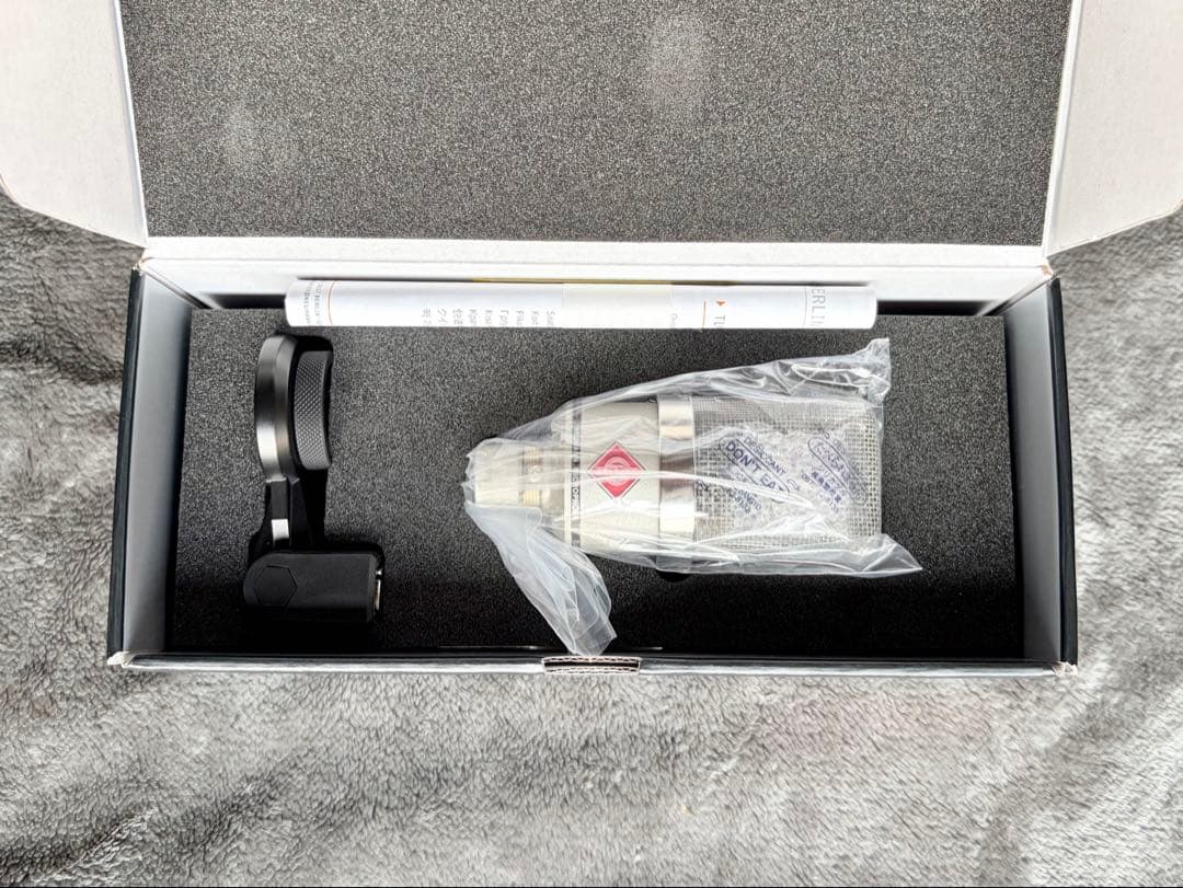 Neumann TLM 102 コンデンサーマイク（ニッケル）