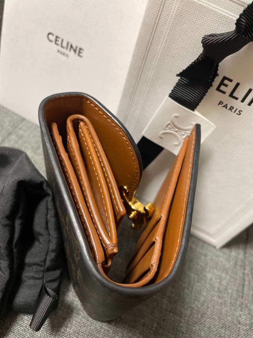 CELINE 財布 スモール フラップウォレット トリオンフキャンバス セリーヌ