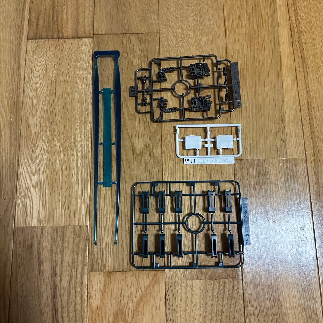 PG 1/60ユニコーンガンダムぺルフェクティビリティ完成品(LEDユニット有)