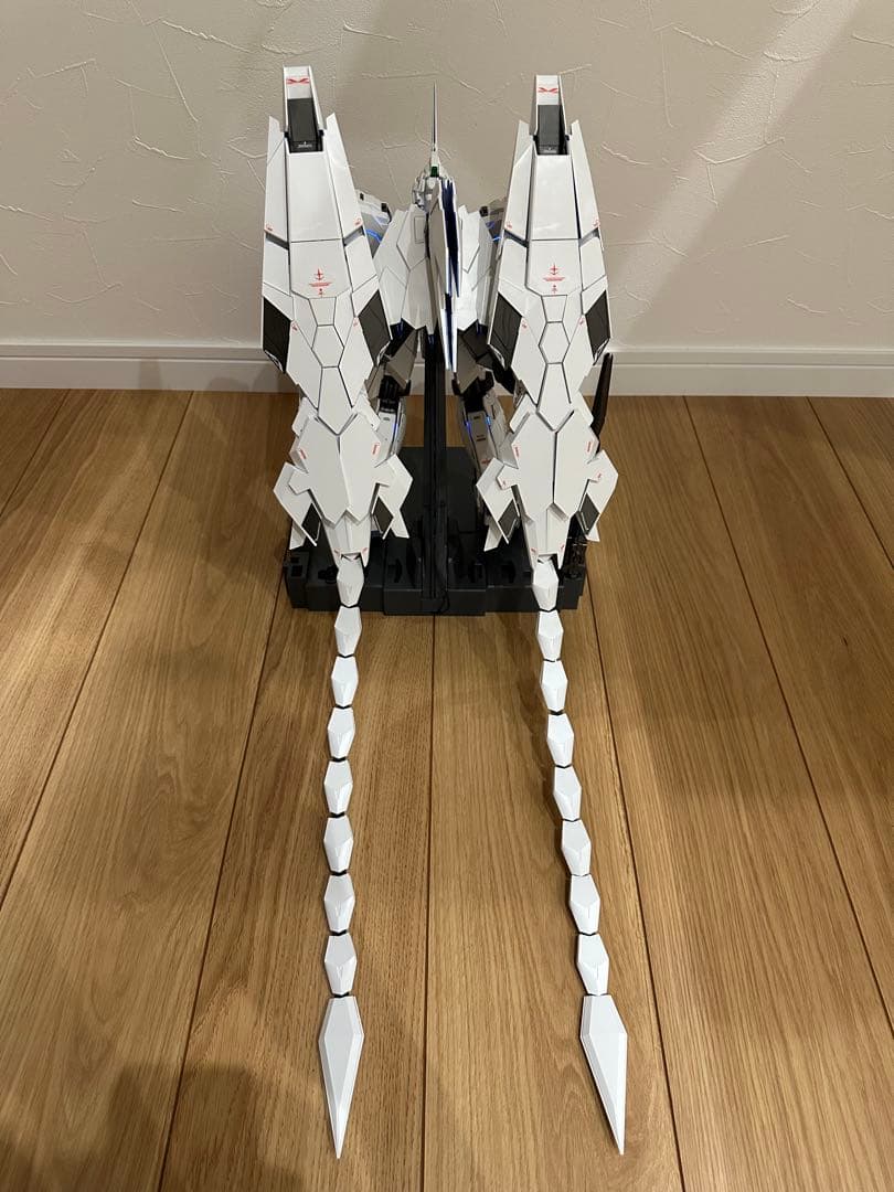 PG 1/60ユニコーンガンダムぺルフェクティビリティ完成品(LEDユニット有)