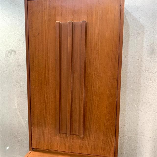 ヴィンテージのチークライティングキャビネット