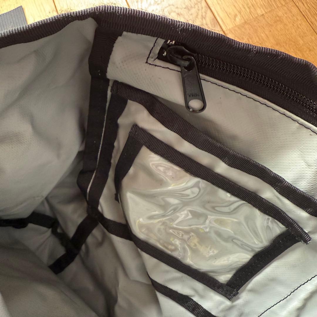 超希少　廃盤　ジブリ美術館限定　紅の豚　メンセンジャーバッグ　L マンマユート団