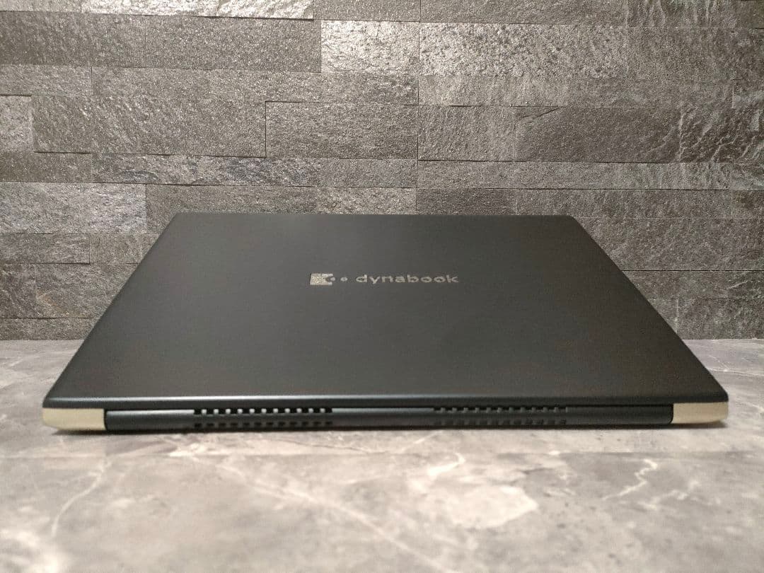 美品 dynabook corei5 第10世代 メモリ16 新品NVMeSSD