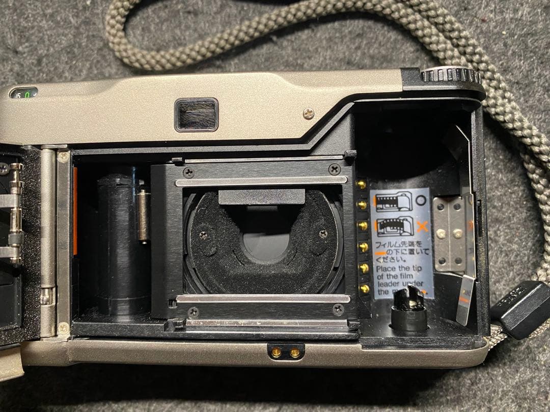 コンタックスT2 CONTAX T2 コンパクトフィルムカメラ