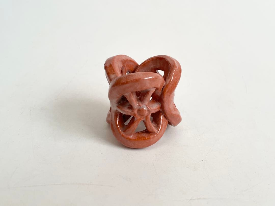 陶芸家　伊東桂楽　赤　三ツ輪　蓋置　茶道具　共箱　楽焼　赤楽