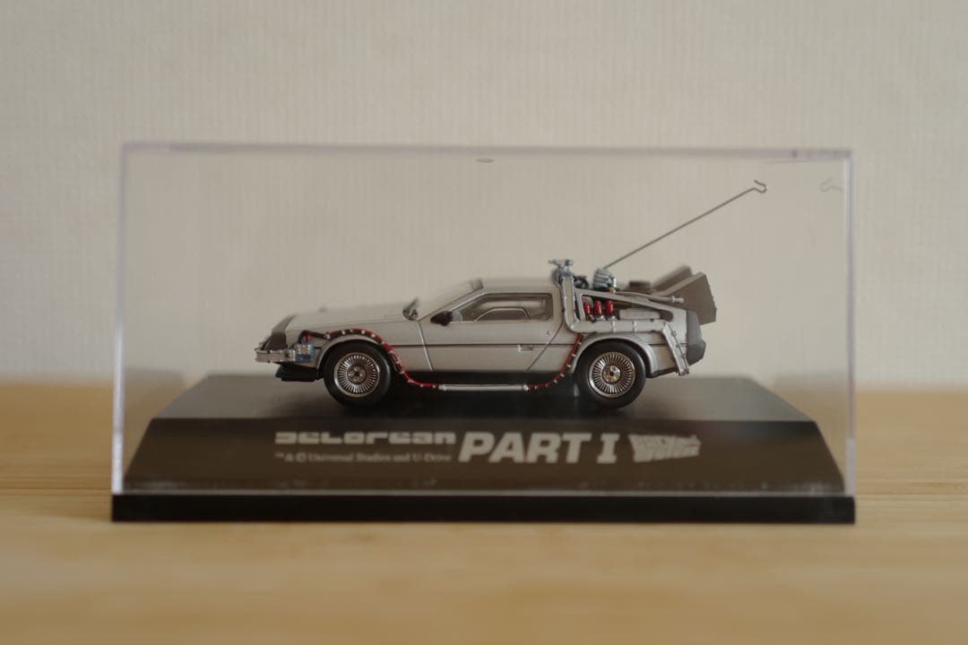 バックトゥーザフューチャー　模型　デロリアン　43 レア