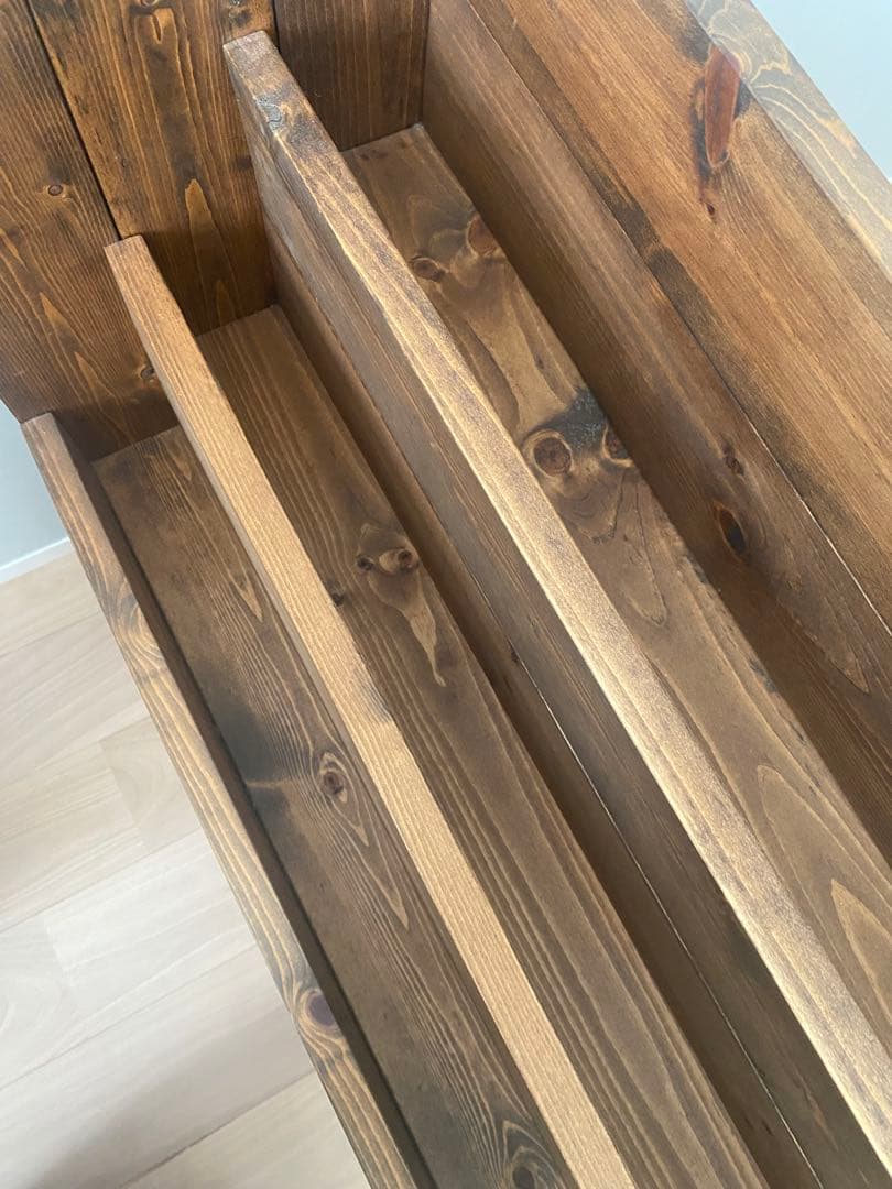 【送料込】無垢材の絵本棚　ハンドメイド作家作品