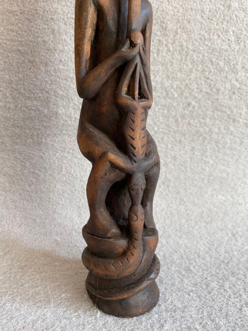 【インドネシア・スマトラ】木彫り／プリミティブアート　置物