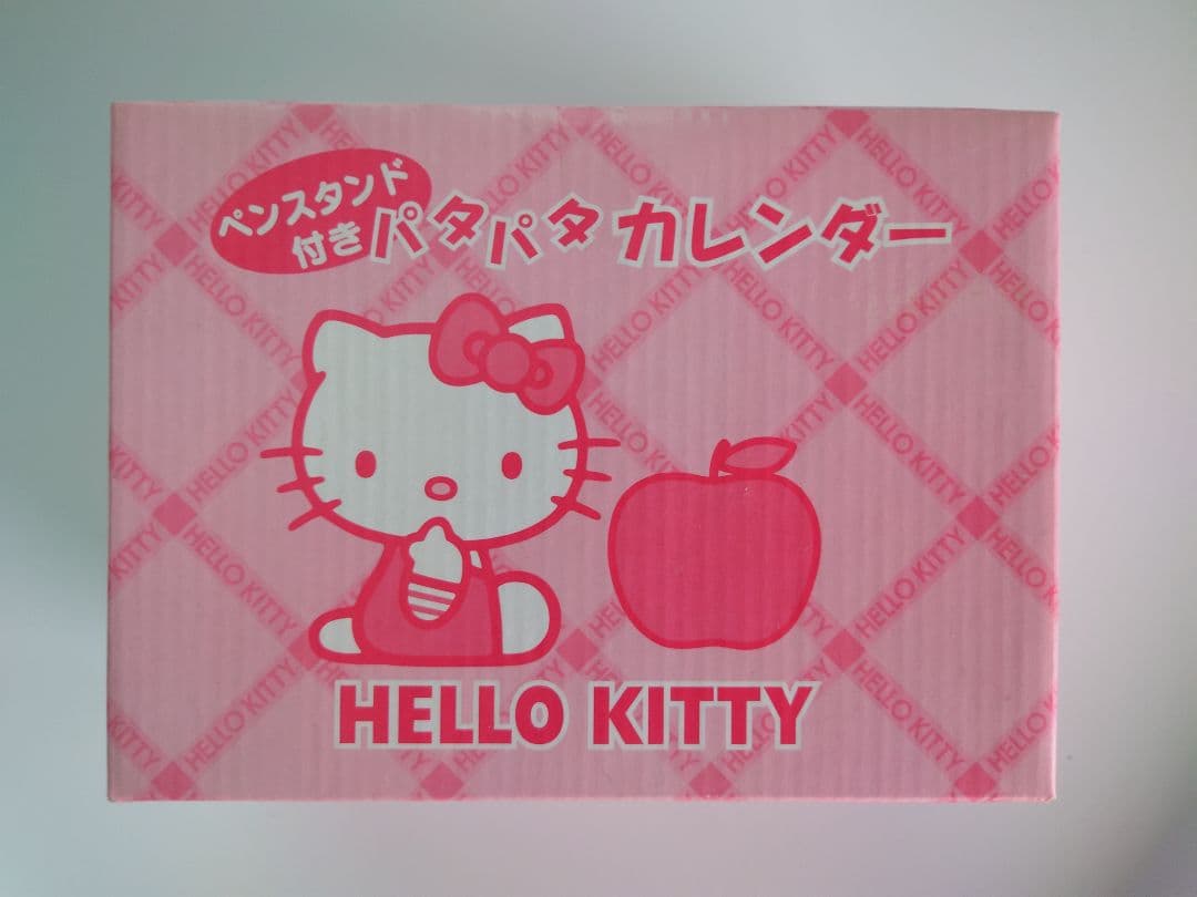 ハローキティ ペンスタンド付きパタパタカレンダー