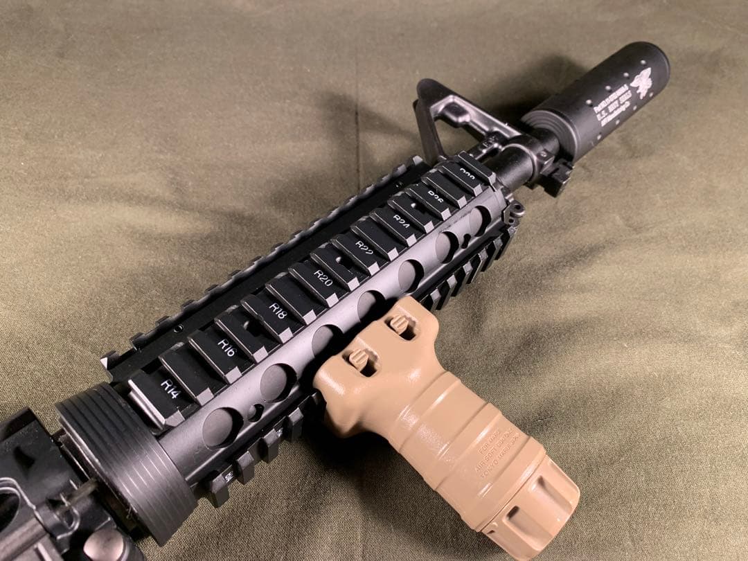 次世代電動ガン　M4 CQBR ブラック　東京マルイ　充電器等付属