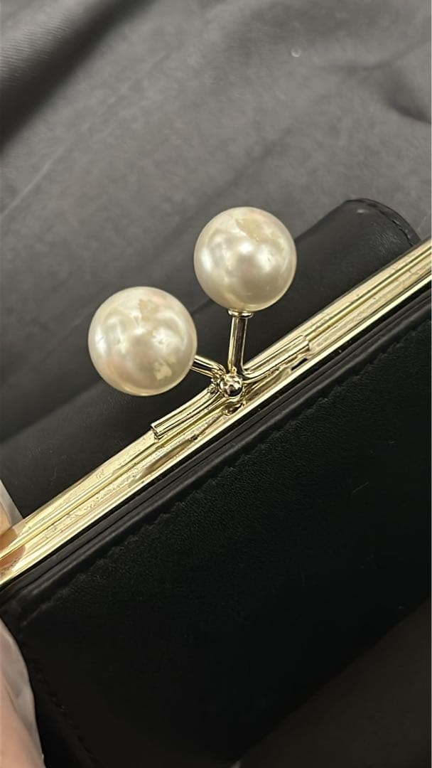 マリークワント　エンボスデイジーパール ミニウォレット　ブラック