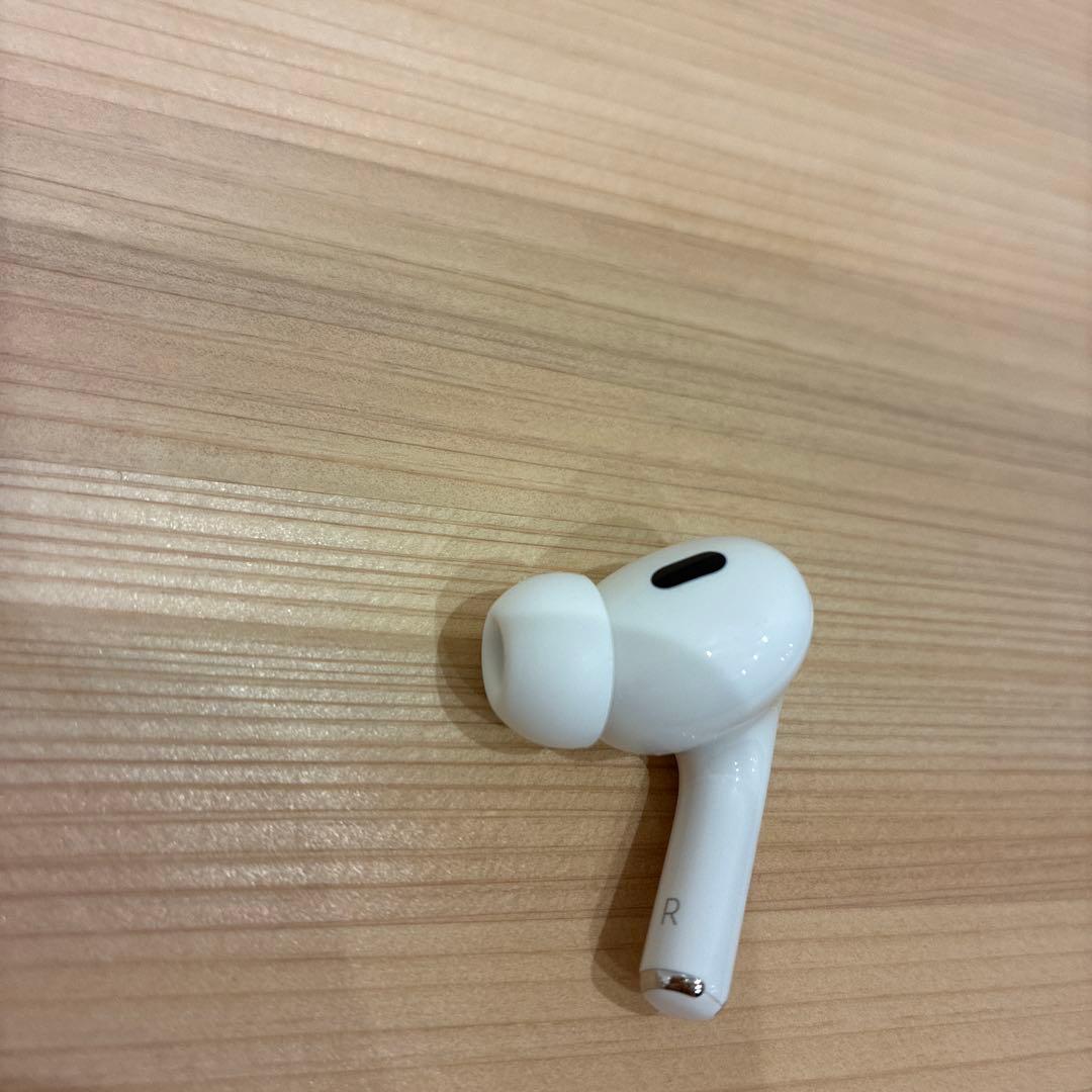 【極美品】AirPods Pro 第2世代 右耳 Type-Cモデル