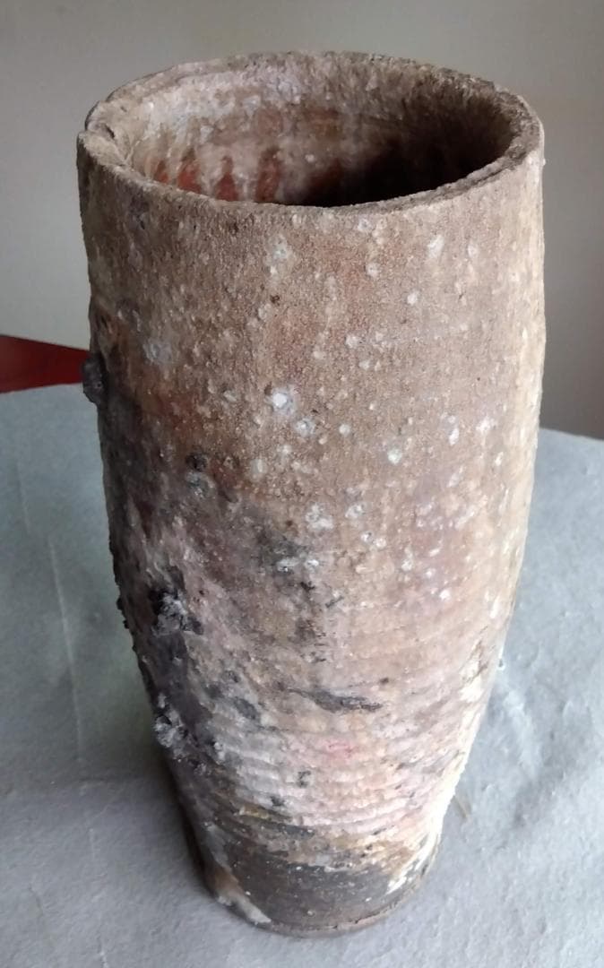 越前焼　白越不朝　塩越窯　自然灰釉究極美迸る逸品 還元窯変美筒状花器 No:12