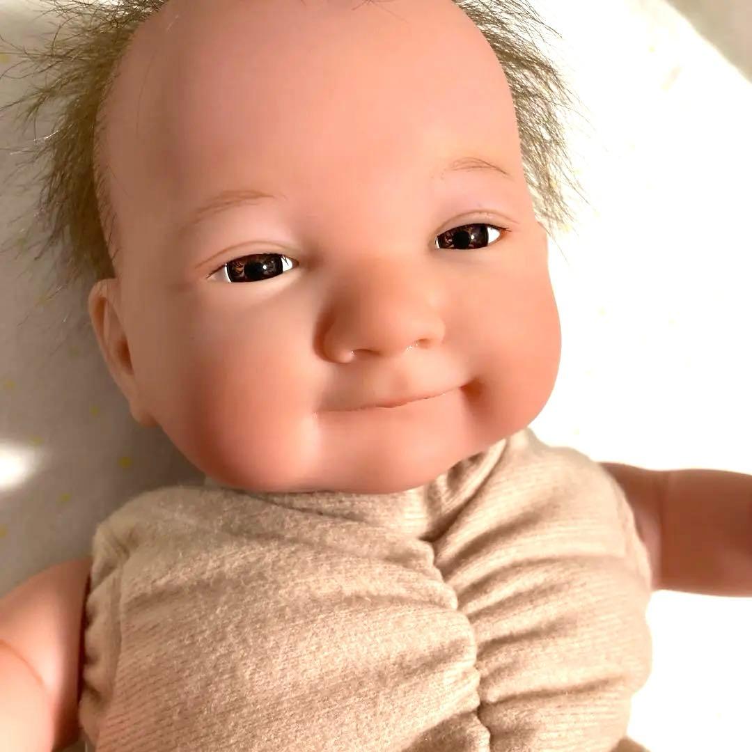 赤ちゃん　お人形　笑顔　リボーンドール　低体重児　小さめ　reborn doll