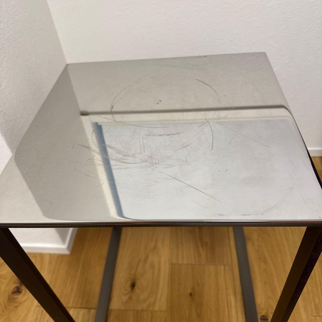 B&Bイタリア シンプリーチェ スタイリッシュモダン鏡面サイドテーブル