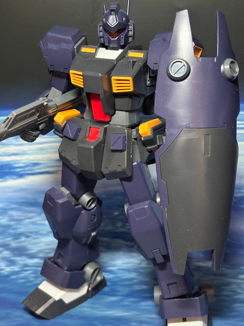 【ガンプラ完成品】 MG ジム・クゥエル