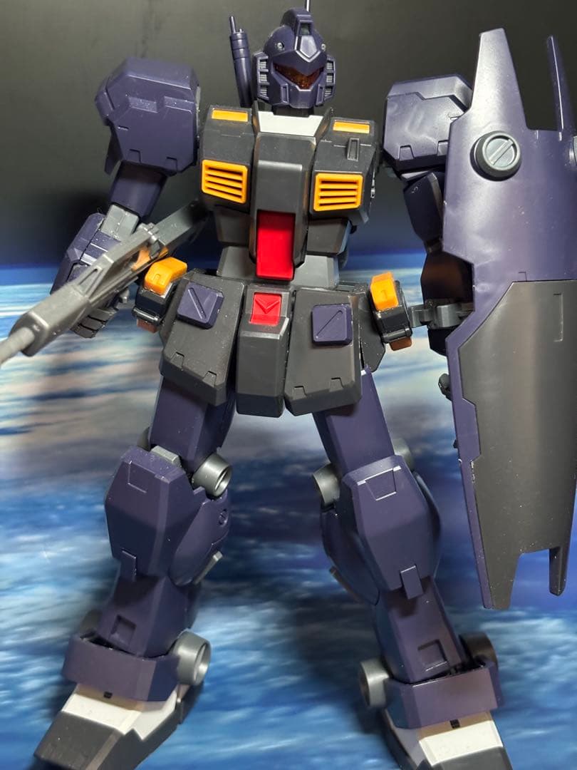 【ガンプラ完成品】 MG ジム・クゥエル