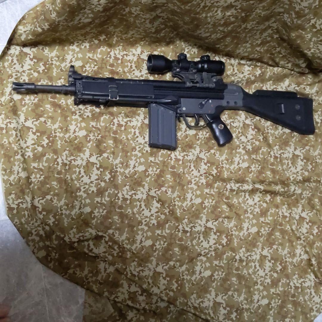 長くて、重い銃