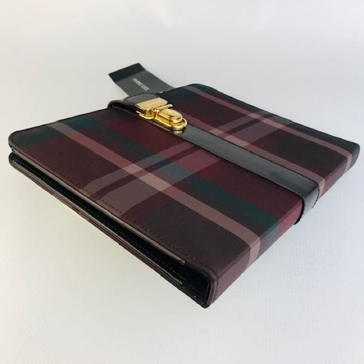 希少★新品未使用★DOLCE&GABBANA 手帳型メイクブラシケース