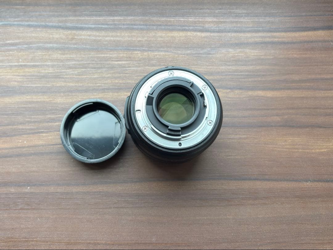 Nikon 35mm f/1.8G DX レンズ