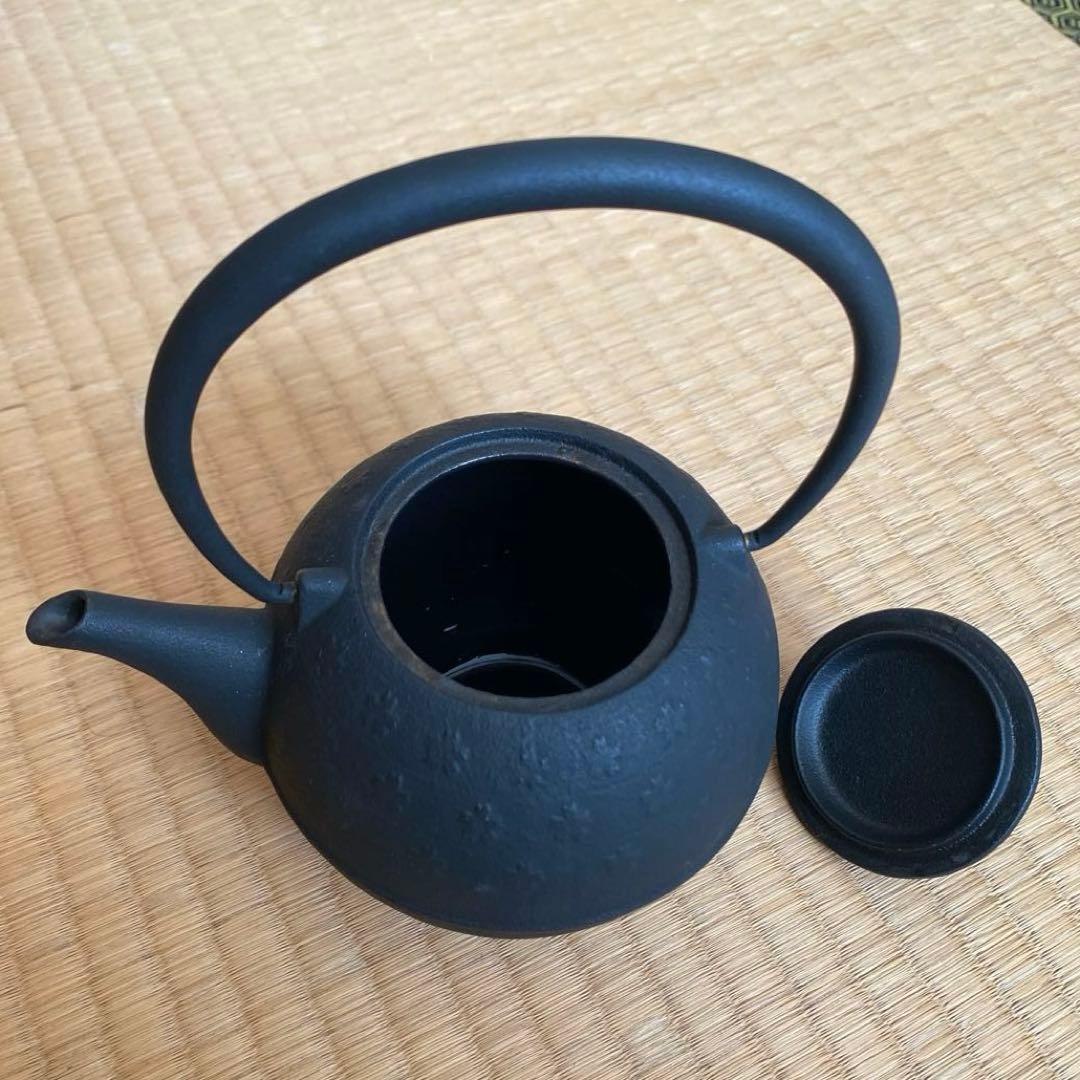 南部鉄器　 急須sakura 墨 0.6L