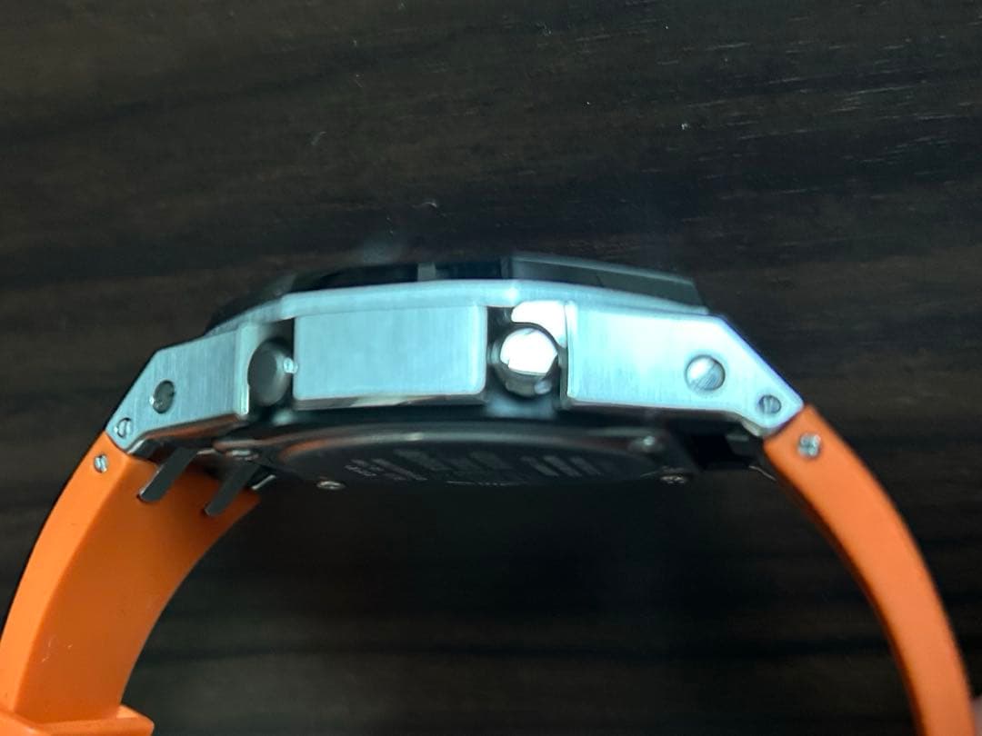 フ*ン様 G-SHOCKカシオーク風　オレンジ ラバーベルト