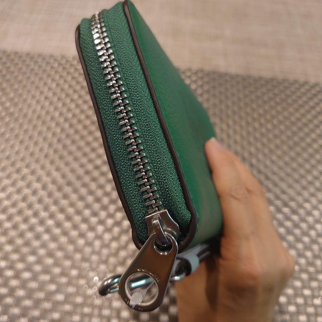 値下げしました　COACH　長財布　グリーン