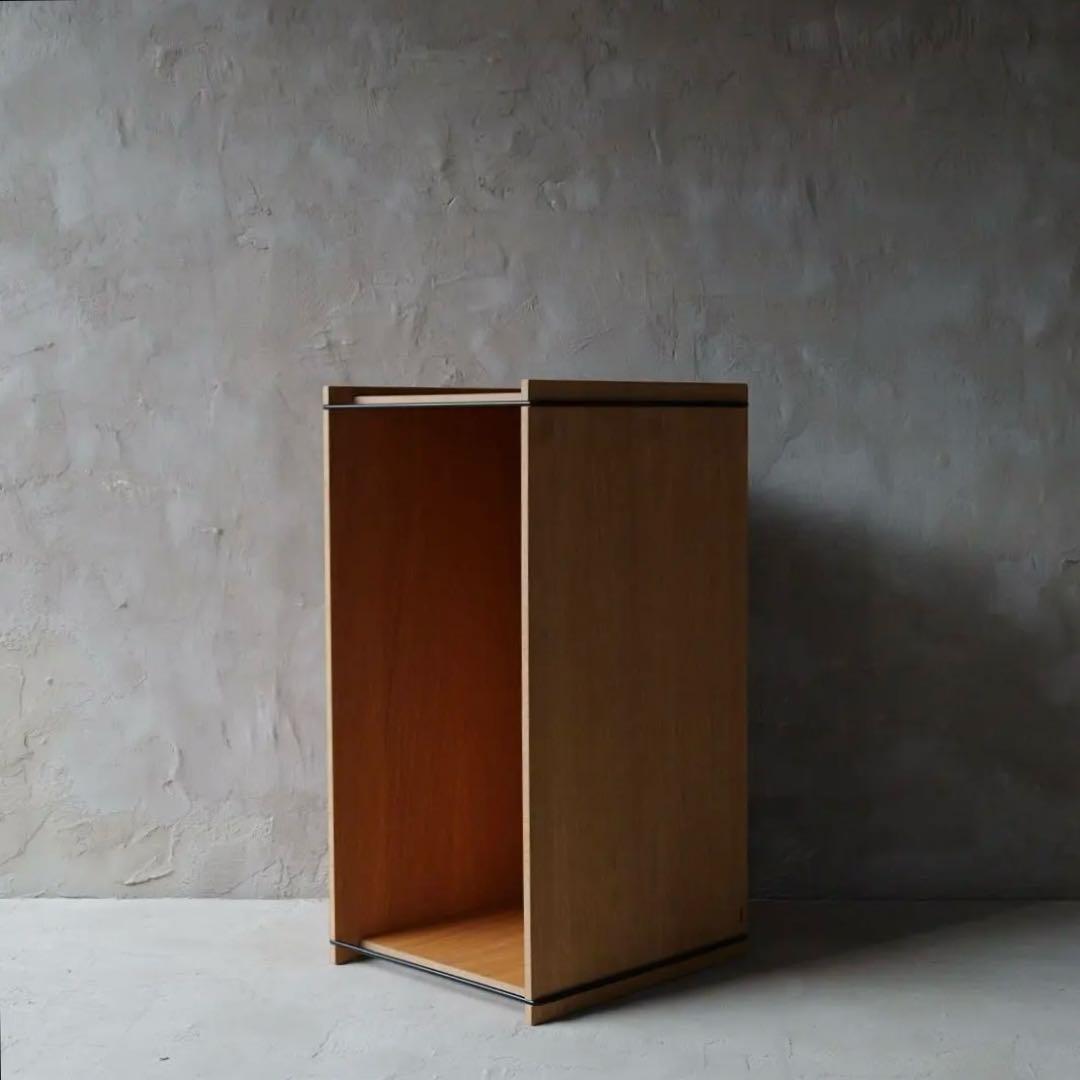 MOEBE ムーべ　ストレージボックス　サイドテーブル