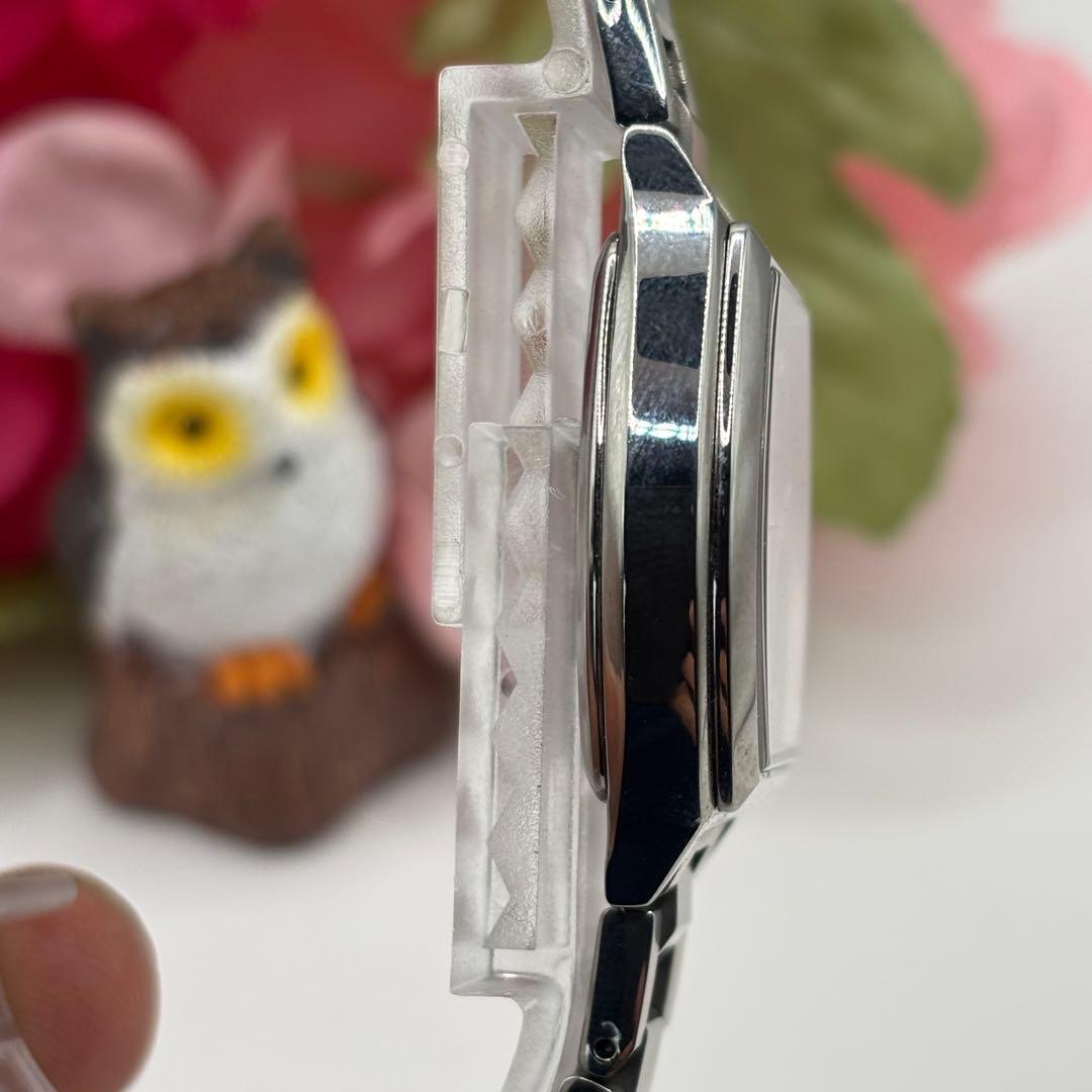 稼働品☆電波ソーラー☆箱付　SEIKOセイコールキア　トノー型　レディース腕時計