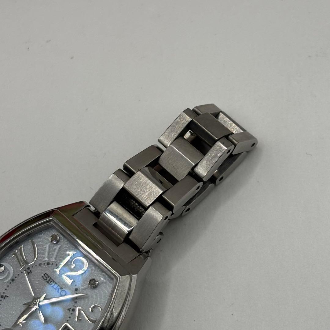 稼働品☆電波ソーラー☆箱付　SEIKOセイコールキア　トノー型　レディース腕時計
